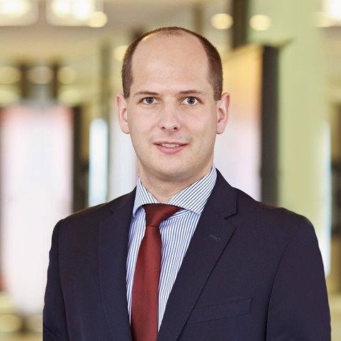 This is a profile image of Simon Knapp